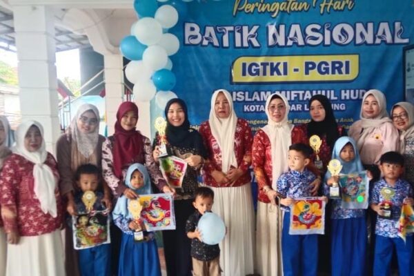 HUT ke-16 TK Islam Miftahul Huda Gelar Lomba Membatik, Bertepatan dengan Hari Batik Nasional