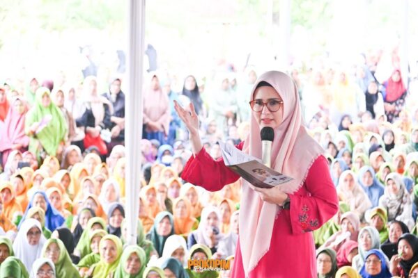 Bupati Nanda Ajak Masyarakat Pesawaran Perkuat Iman Lewat Istighosah dan Pengajian Akbar
